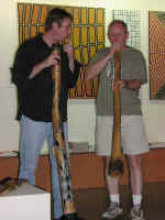 didgeridoo-06.jpg (40136 bytes)