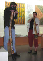 didgeridoo-09.jpg (36683 bytes)
