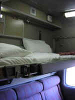train-10.jpg (28574 bytes)