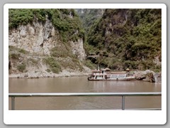 Cruising down the Yangtze River