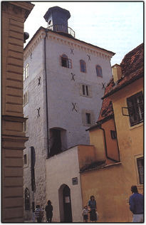 lotrscak.jpg (16163 bytes)