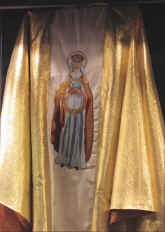 Pc030231.jpg (96863 bytes)