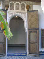 palace04.jpg (88094 bytes)