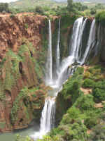 waterfall14.jpg (103487 bytes)